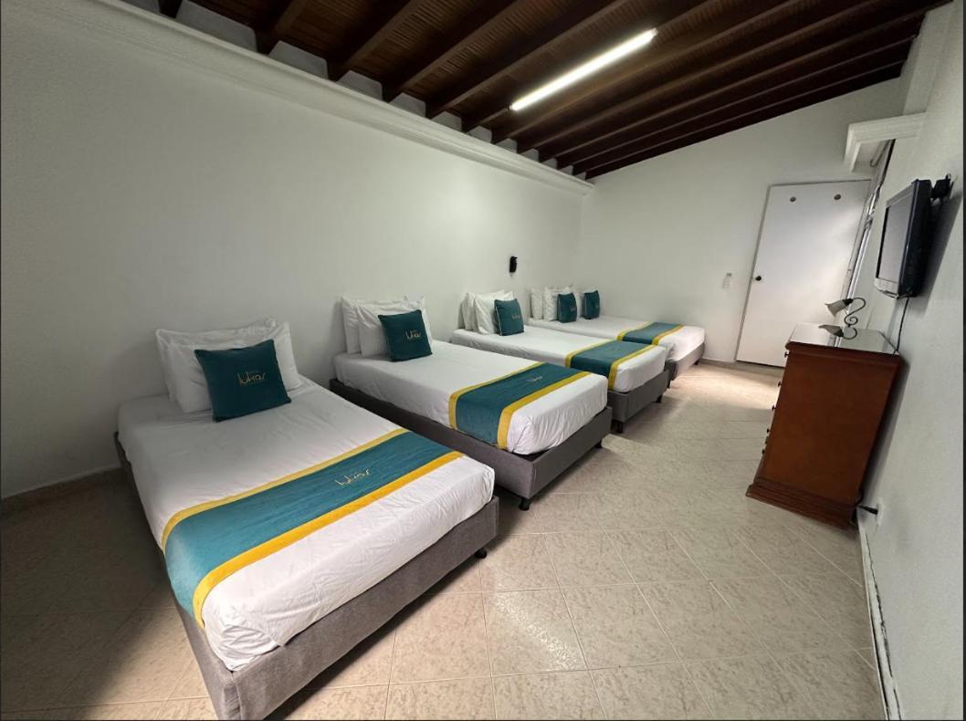 Hotel Lukas 麦德林 外观 照片