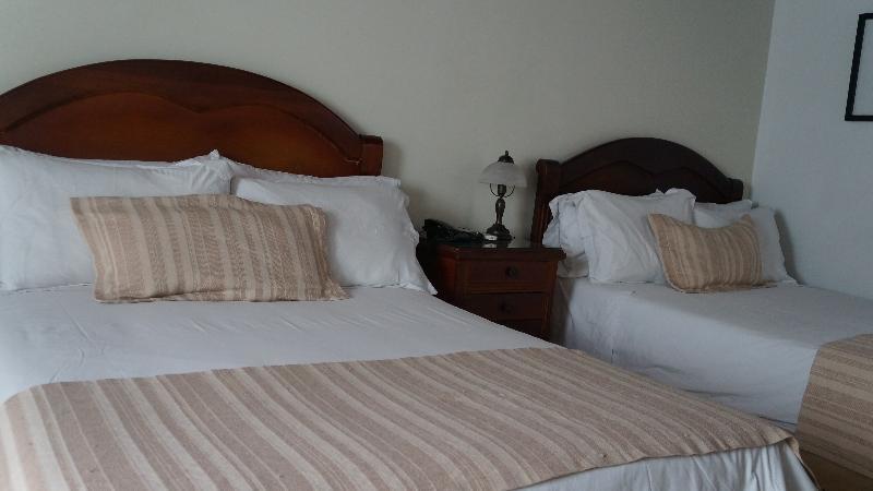 Hotel Lukas 麦德林 外观 照片